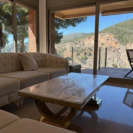 Villa Skyview *